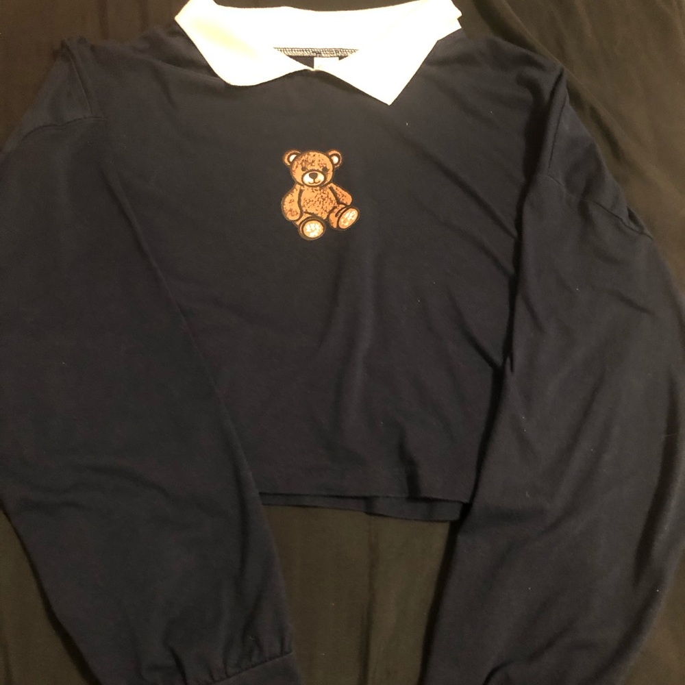 Romwe bear logo on long sleeve navy blue shirt, white collar